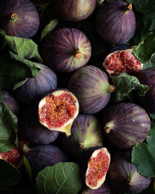 Veggie Delight Crate: Earthy Goodness Collection